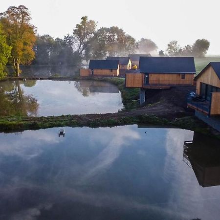 Les Pavillons De La Libellule Villa Beauraing Eksteriør bilde